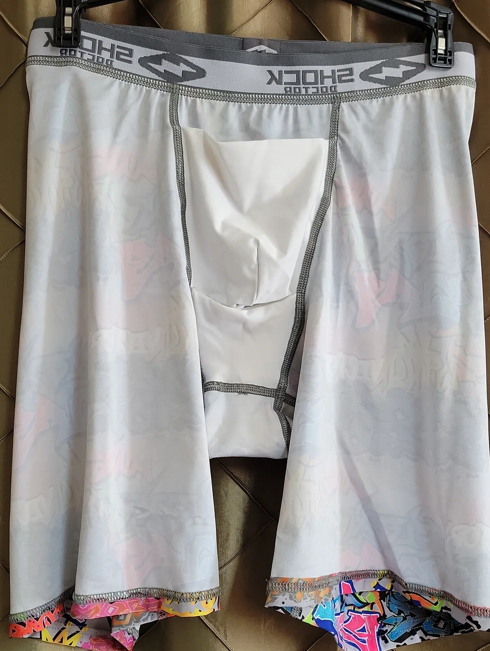 NWT- Shock Doctor RARE ‘Grafitti’ Men Core Compression Shorts